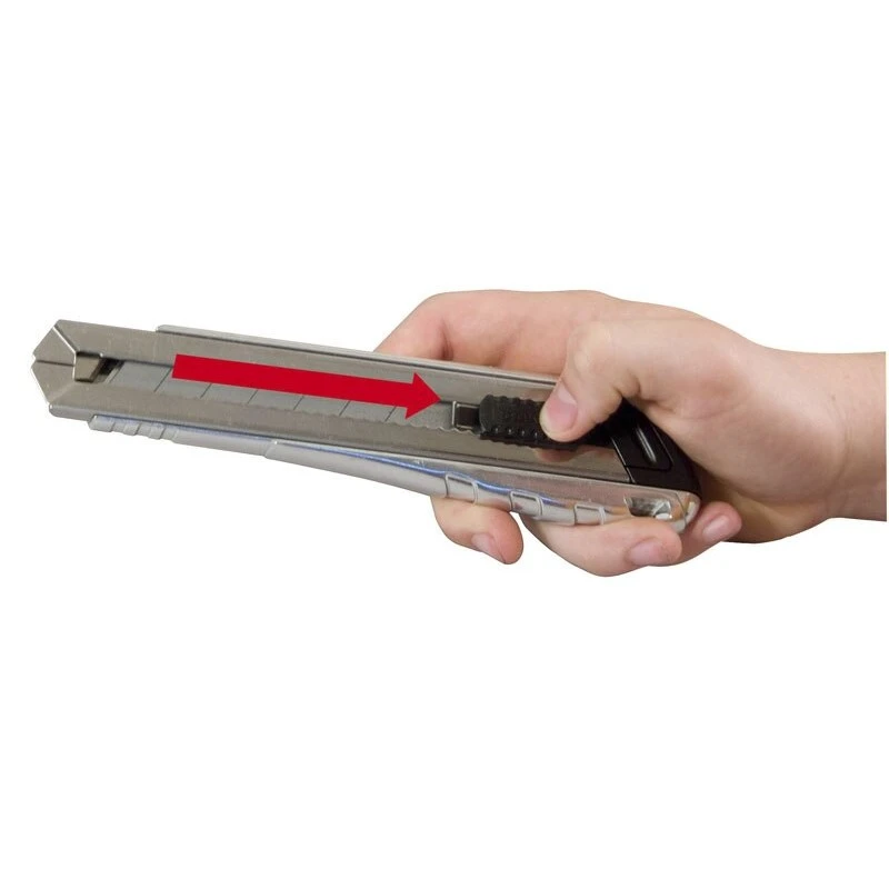 Макетен нож STANLEY FatMax с двойно острие